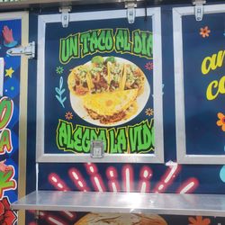 Tacos El Mosco - Side of truck