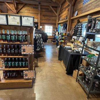 Whiskey Acres Distilling - Distilleries Near Me - Dekalb, Illinois