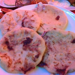 Pechuga De Pollo Con Queso Y Salsa De Tomate