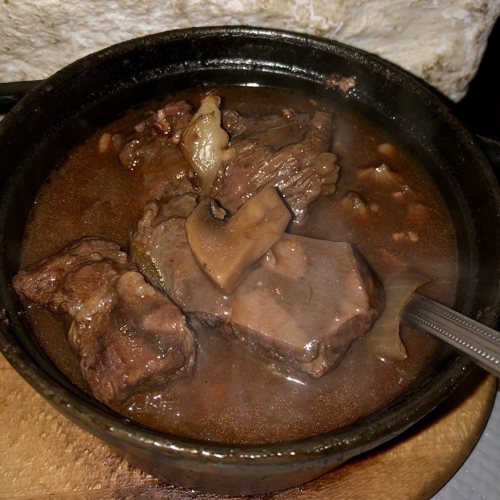 La Cave Gourmande - Beef Bourguinon - Bistros Near Me - Paris, 75