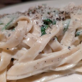 Laurel Grill - Fettuccine with Meyer lemon-based sauce - American Near Me - Culver City, California Laurel Grill - Fettuccine with Meyer lemon-based sauce - American Near Me - Culver City, California