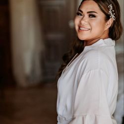 Suzanne Morel Face and Body Care - Wedding Hair and MakeUp