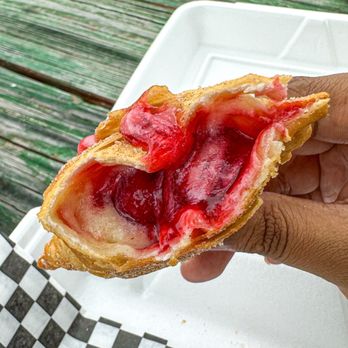 mamiez Kitchen - Strawberry Cheesecake Empanada - Tex-Mex Near Me - Pflugerville, Texas mamiez Kitchen - Strawberry Cheesecake Empanada - Tex-Mex Near Me - Pflugerville, Texas