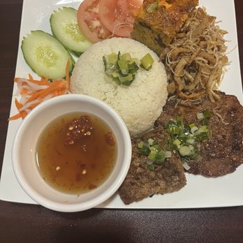 Thanh Luong Vegetarian - House special broken rice - Vietnamese Near Me - Minnetonka, Minnesota Thanh Luong Vegetarian - House special broken rice - Vietnamese Near Me - Minnetonka, Minnesota