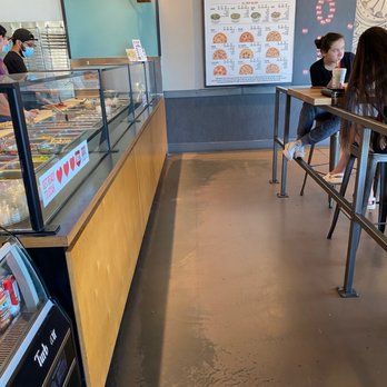 MOD Pizza - customers waiting in line at the counter - Pizza Near Me - Houston, Texas