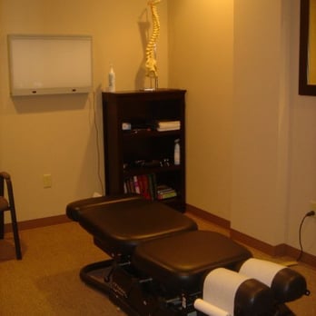 Wisner Chiropractic - chiropractic table - Chiropractors Near Me - Overland Park, Kansas Wisner Chiropractic - chiropractic table - Chiropractors Near Me - Overland Park, Kansas