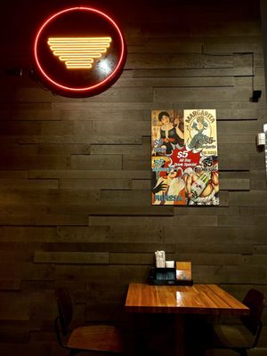 Silverlake Ramen by null