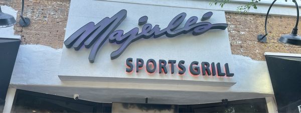 Majerle's Sports Grill by null