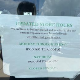 Closed on Sunday... a wasted trip Closed on Sunday... a wasted trip