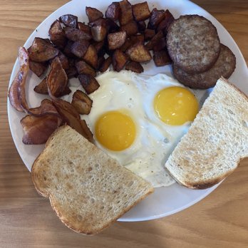 La Croisette - Bacon, sausage, egg platter - Breakfast & Brunch Near Me - St. Pete Beach, Florida La Croisette - Bacon, sausage, egg platter - Breakfast & Brunch Near Me - St. Pete Beach, Florida