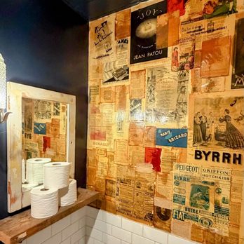 Au Petit Comptoir - Breakfast & Brunch Near Me - Vancouver, British Columbia Au Petit Comptoir - Breakfast & Brunch Near Me - Vancouver, British Columbia