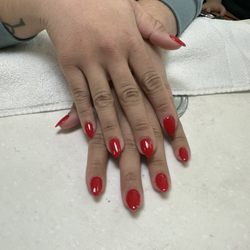 Red nails acrylic