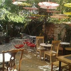 Café Barrio - Hermoso patio interior.