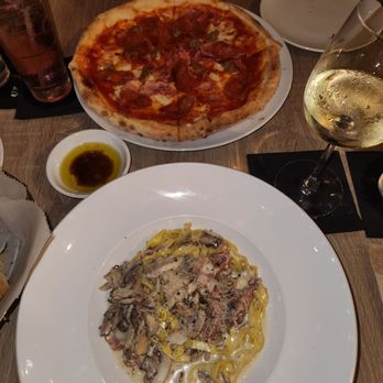 Arancino di Mare - Mushroom talligette and meat lovers pizza - Italian Near Me - Honolulu, Hawaii Arancino di Mare - Mushroom talligette and meat lovers pizza - Italian Near Me - Honolulu, Hawaii