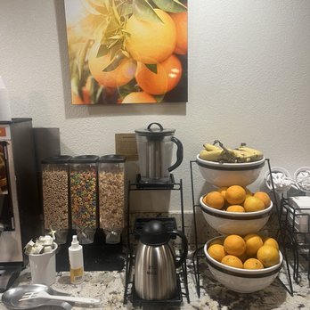 Comfort Inn Bishop - Fresh fruit yum. - Hotels Near Me - Bishop, California Comfort Inn Bishop - Fresh fruit yum. - Hotels Near Me - Bishop, California