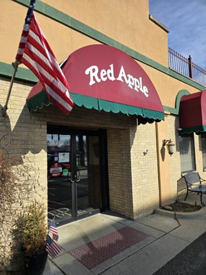 Anna’s Red Apple by null