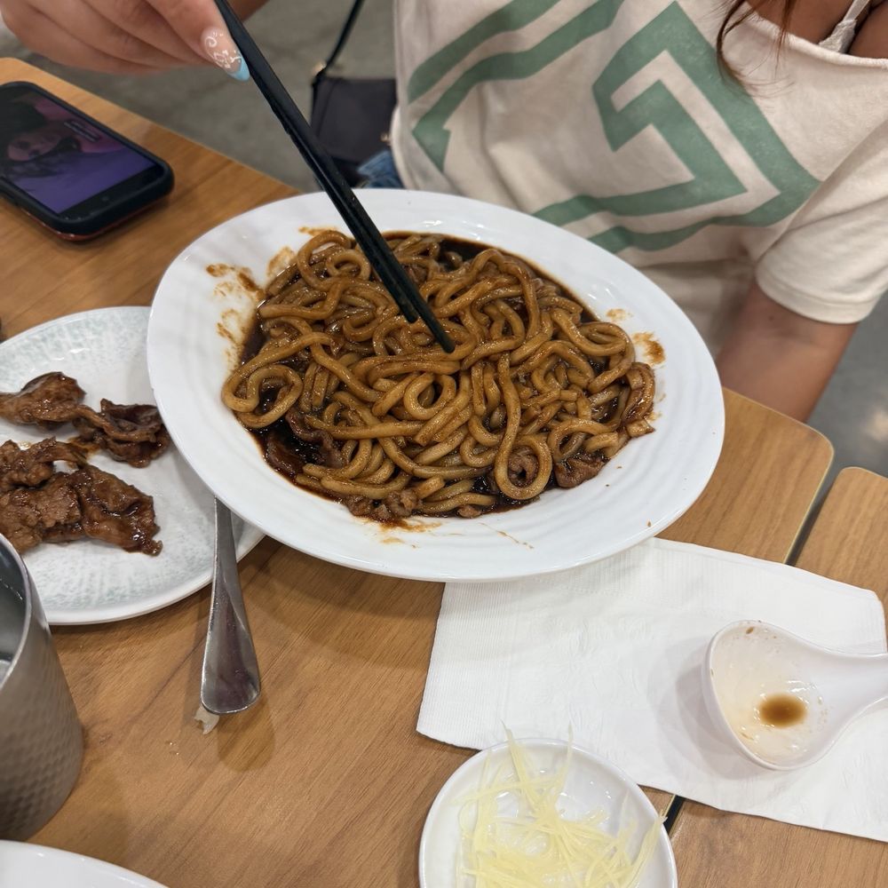 Dumpling Shack - Beef Stir Fried Udon - Dim Sum Near Me - Moorpark, California