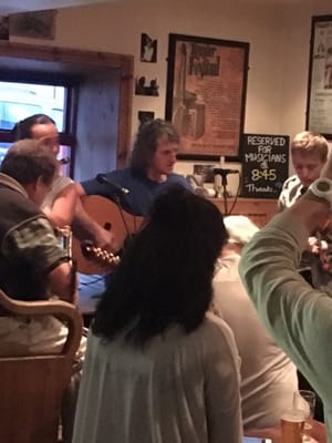 O'Sullivan's Courthouse Pub by null