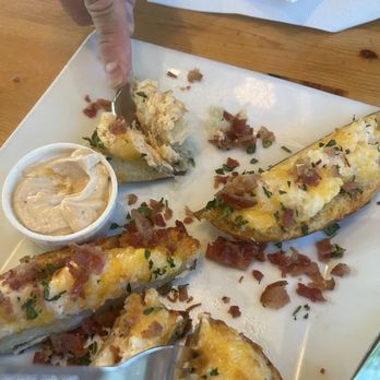 Eagle's Landing Restaurant - Potato Skins - American Near Me - June Lake, California Eagle's Landing Restaurant - Potato Skins - American Near Me - June Lake, California