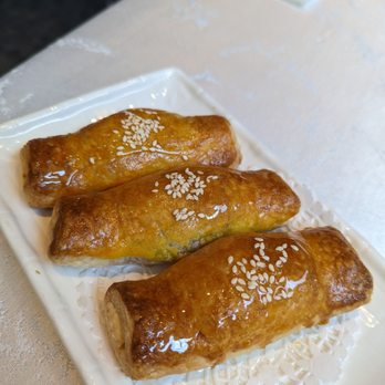 Moon Palace - BBQ pork pastry size small dimsum on menu but charged as a medium for $8.00. - Seafood Near Me - Toronto, Ontario Moon Palace - BBQ pork pastry size small dimsum on menu but charged as a medium for $8.00. - Seafood Near Me - Toronto, Ontario