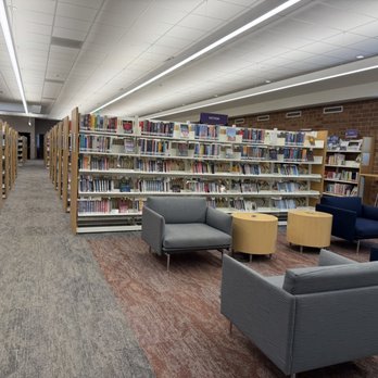 Evergreen Library - Jefferson County Public Library - Sitting area at the library - Libraries Near Me - Evergreen, Colorado Evergreen Library - Jefferson County Public Library - Sitting area at the library - Libraries Near Me - Evergreen, Colorado