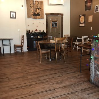 The Eatery - Seating area - Cafes Near Me - Wallingford, Connecticut