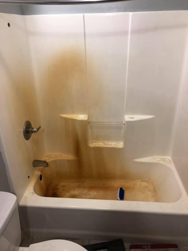 Slide of Tom Young Bathtub Repair & Refinishing