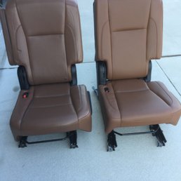 Of course the seats don't match! There's a reason this company has 1-star on review. Again, be caution as you will be disappointed! Of course the seats don't match! There's a reason this company has 1-star on review. Again, be caution as you will be disappointed!