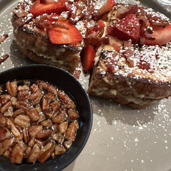 Wimberley Inn + Bar - Banana pancakes with walnut maple syrup - Hotels Near Me - Wimberley, Texas