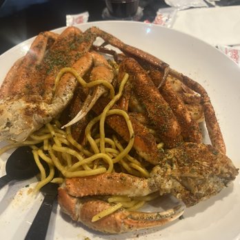 Cali Kitchen and Bar - Crab and shrimp garlic noodles - Cajun/Creole Near Me - Houston, Texas Cali Kitchen and Bar - Crab and shrimp garlic noodles - Cajun/Creole Near Me - Houston, Texas