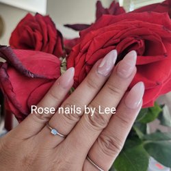 FIRST TIME HERE AND GOT MY NAILS DONE BY LEE. HIGHLY RECOMMEND!