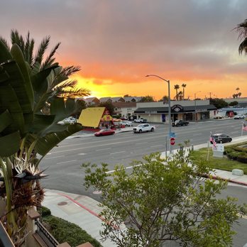 Blue Sol Apartments - Patio View Sunset - Apartments Near Me - Costa Mesa, California