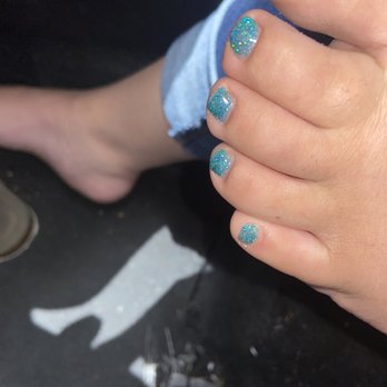 Great Nail - Just messy!!!! Crooked and unfinished ! Not finished work - Nail Salons Near Me - San Antonio, Texas
