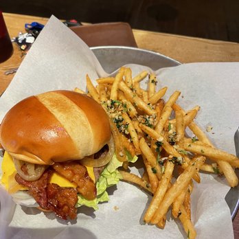 Sur Burger - Bacon Cheese Burger with Truffle Fries - Burgers Near Me - Monterey, California Sur Burger - Bacon Cheese Burger with Truffle Fries - Burgers Near Me - Monterey, California