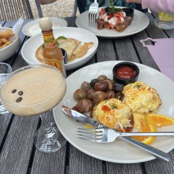 Sparrow - Eggs Benedict - New American Near Me - Kirkland, Washington