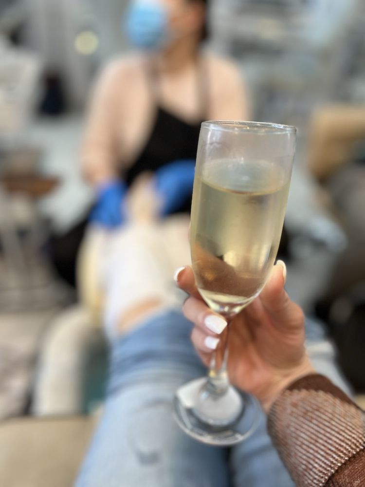 Coco Nails Spa Logo