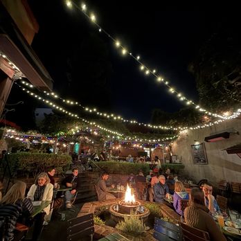 Jupiter - Outside dining area - Pizza Near Me - Berkeley, California