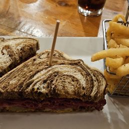 Pastrami on rye, with mustard and pickles. Side of French fries. Pastrami on rye, with mustard and pickles. Side of French fries.