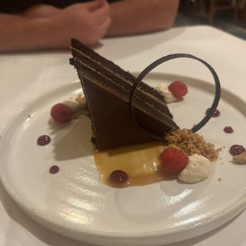 Yachtsman Steakhouse - Yachtsman Signature Chocolate CakeChocolate - Steakhouses Near Me - Lake Buena Vista, Florida Yachtsman Steakhouse - Yachtsman Signature Chocolate CakeChocolate - Steakhouses Near Me - Lake Buena Vista, Florida