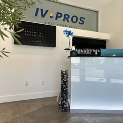 IV Pro's Private Lounge - Front Desk Area