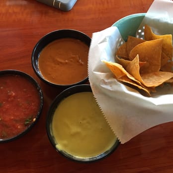 Que Onda - Chips and salsa variety. Regular salsa, spicy jalapeño salsa & chipotle salsa. - Mexican Near Me - Huntersville, North Carolina Que Onda - Chips and salsa variety. Regular salsa, spicy jalapeño salsa & chipotle salsa. - Mexican Near Me - Huntersville, North Carolina