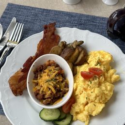 Chorizo, eggs, bacon and potatoes Chorizo, eggs, bacon and potatoes