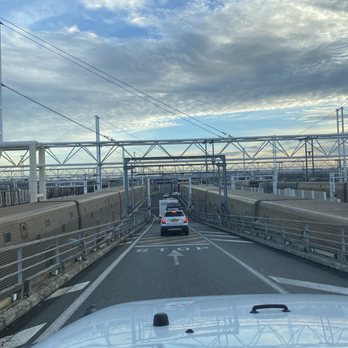Eurotunnel le Shuttle - Follow the leader - Airport Shuttles Near Me - Coquelles, 62 Eurotunnel le Shuttle - Follow the leader - Airport Shuttles Near Me - Coquelles, 62