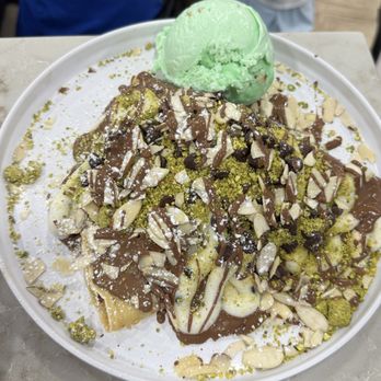 Chocolate House - Cannoli crepe + pistachio & almond toppings + pistachio almond ice cream - Creperies Near Me - Bethpage, New York Chocolate House - Cannoli crepe + pistachio & almond toppings + pistachio almond ice cream - Creperies Near Me - Bethpage, New York
