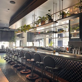 Thompson Austin, by Hyatt - Bar - Hotels Near Me - Austin, Texas