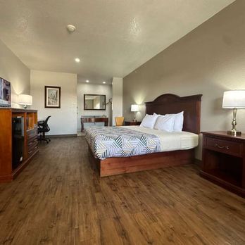 Motel 6 - Motel Atoka OK Single King - Hotels Near Me - Atoka, Oklahoma Motel 6 - Motel Atoka OK Single King - Hotels Near Me - Atoka, Oklahoma
