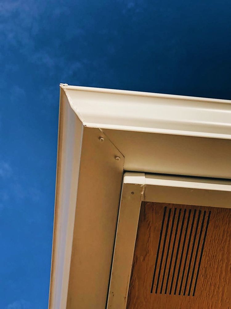 Seamless Systems - Garage Door Contractor in Moorcroft, WY