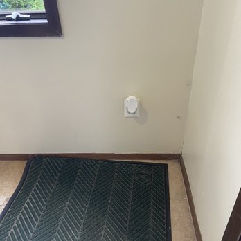 Aspinquid Resort - Too many air fresheners in the hall! It was hard to breathe! - Resorts Near Me - Ogunquit, Maine