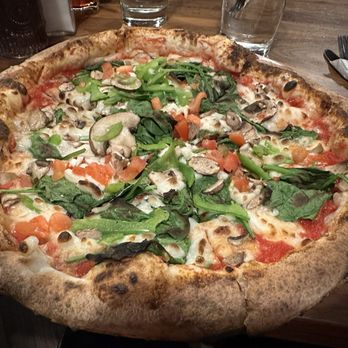 Fat Olives - Farmers with vegan cheese - Pizza Near Me - Flagstaff, Arizona