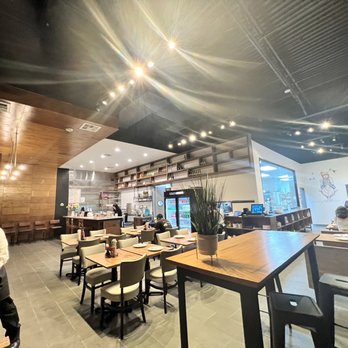 Hi Trendy Dumpling - Inside - seating - Szechuan Near Me - Houston, Texas